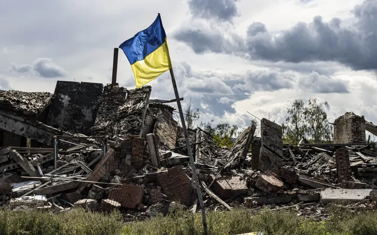 Autoridades dos EUA, UE e Reino Unido reforçam apoio à Ucrânia após ataques da Rússia