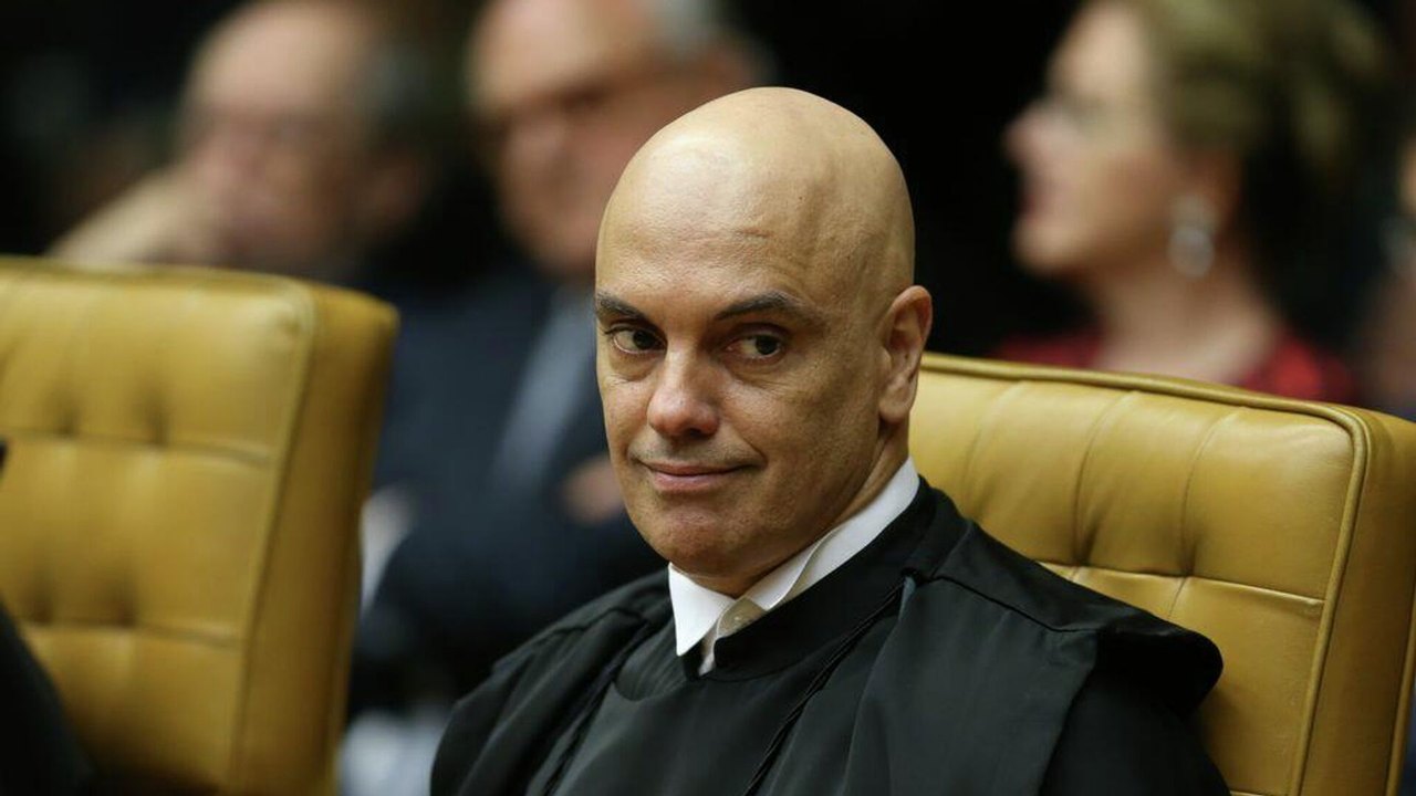 Moraes diz que atos do 8 de janeiro demonstram 'falência do sistema de autorregulação das redes'
