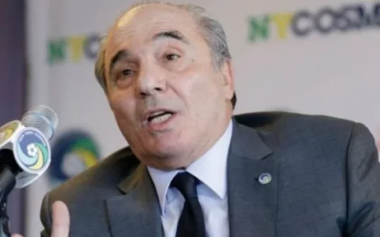 Dono da Fiorentina e do New York Cosmos, bilionário Rocco Commisso morre aos 76 anos