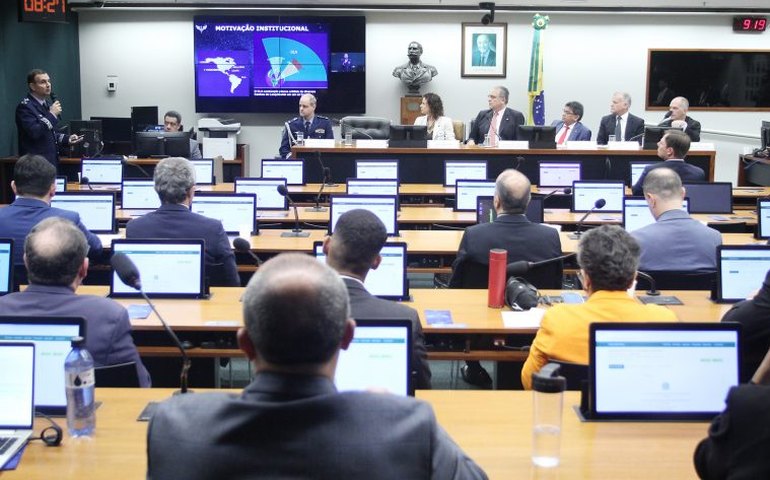 CRE aprova doação de quatro helicópteros do Brasil para Uruguai e Paraguai