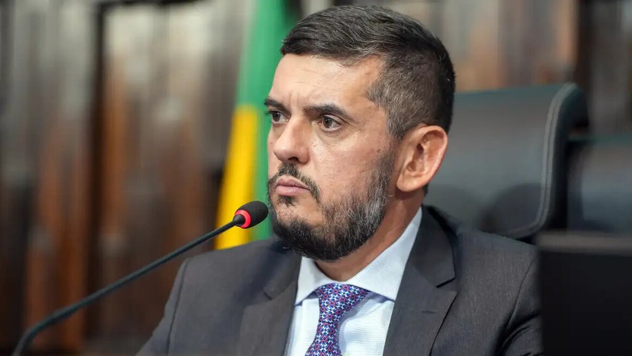 Presidente da Alerj é preso pela PF por vazamento de operação sigilosa