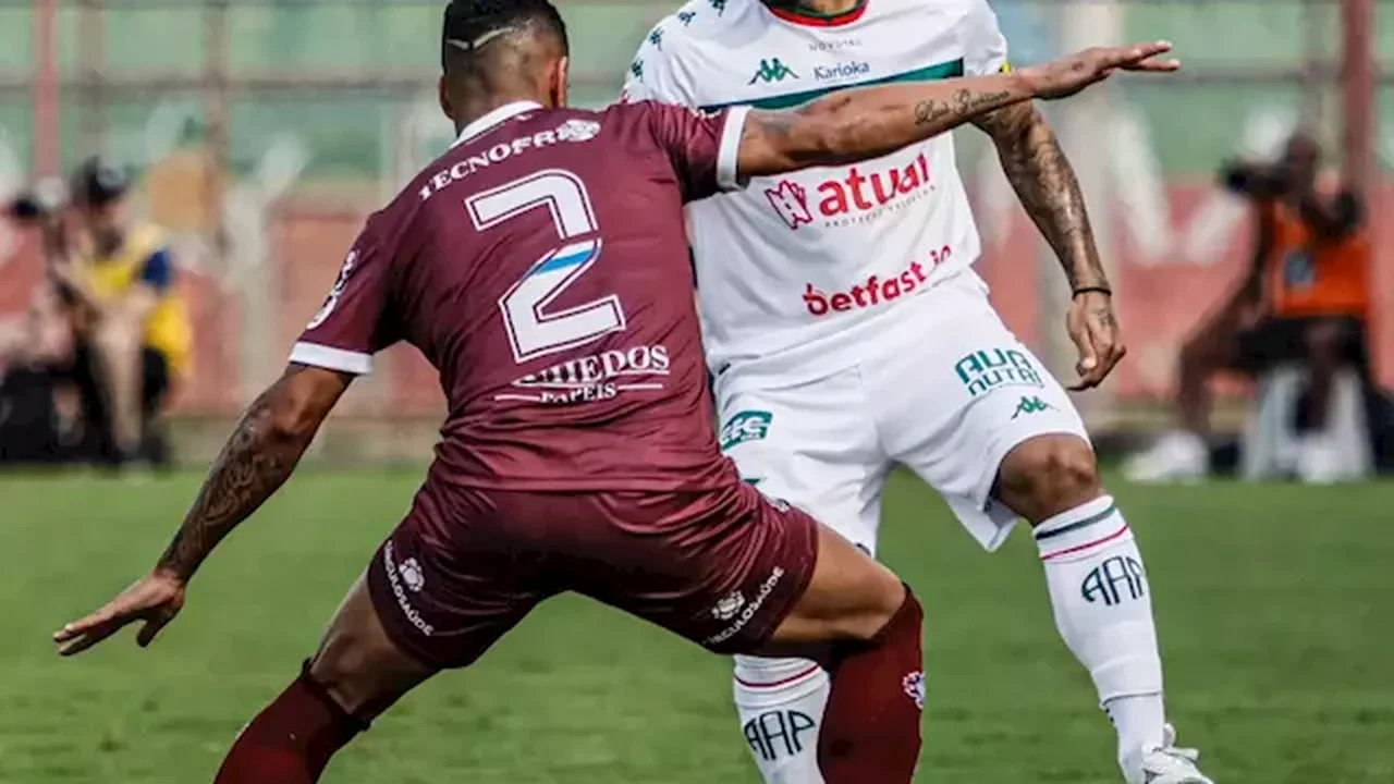 Portuguesa sofre gol de pênalti no fim e desperdiça chance de acesso à Série C