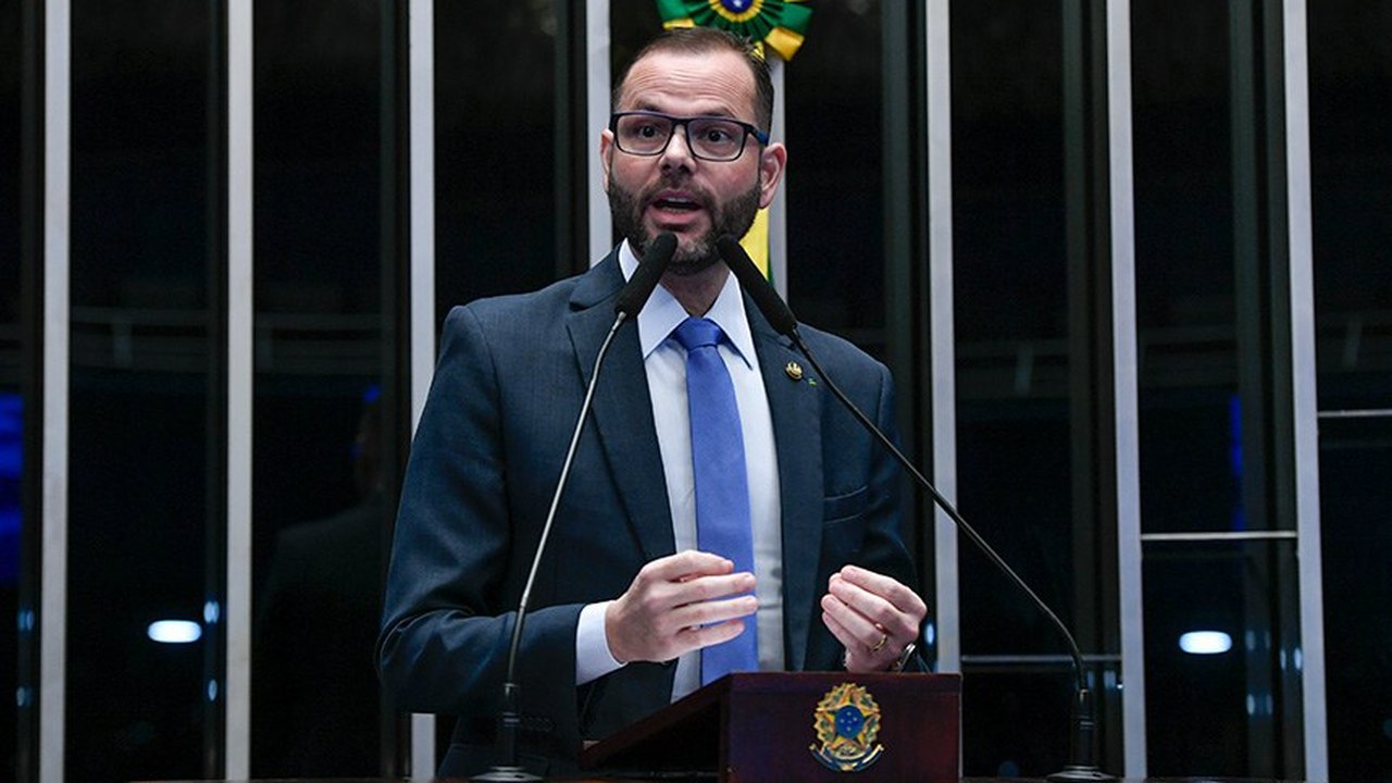 Seif manifesta repúdio a Lula por visita de Nicolás Maduro ao Brasil