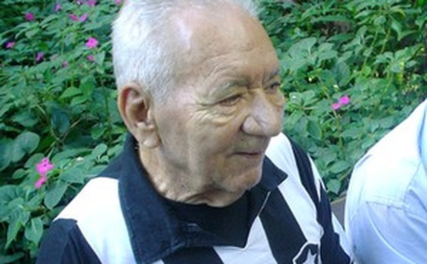 Morre no Rio o ex-jogador de futebol Nilton Santos