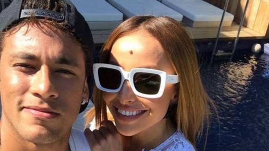 Programa da Sabrina exibe entrevista exclusiva com Neymar