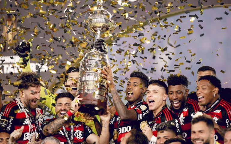 Retrospectiva: Flamengo domina o futebol masculino brasileiro em 2025