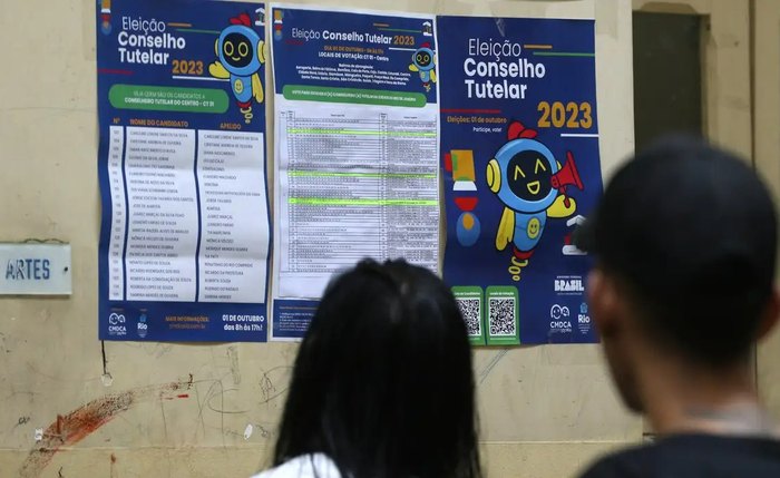 Conselheiros tutelares tomam posse Conselheiros tutelares tomam posse