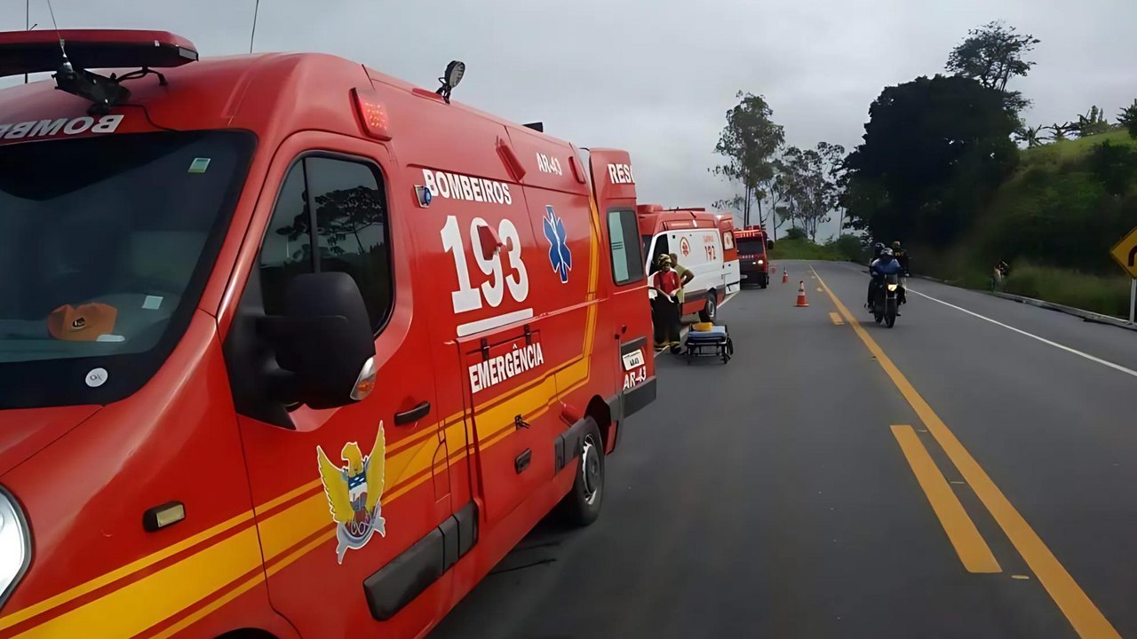 Corpo de Bombeiros socorre três vítimas de colisões com motocicletas em Maceió e Arapiraca