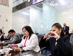 Angela Garrote toma posse na ALE Reprodução