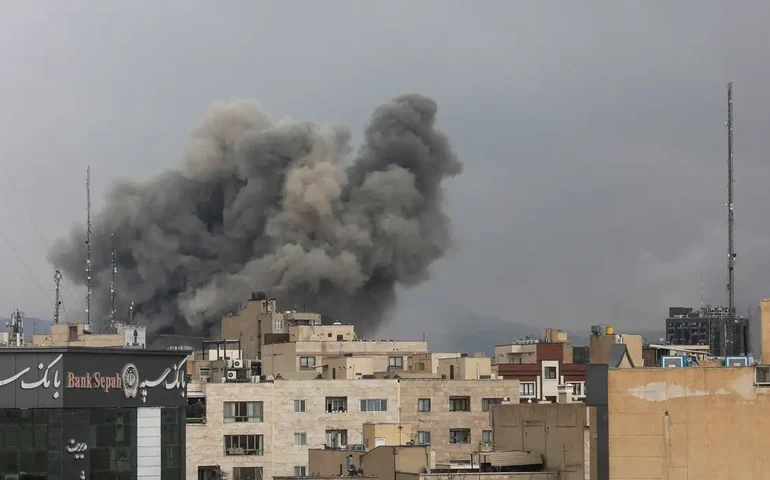 Irã ameaça retaliar infraestrutura energética após ameaças dos EUA