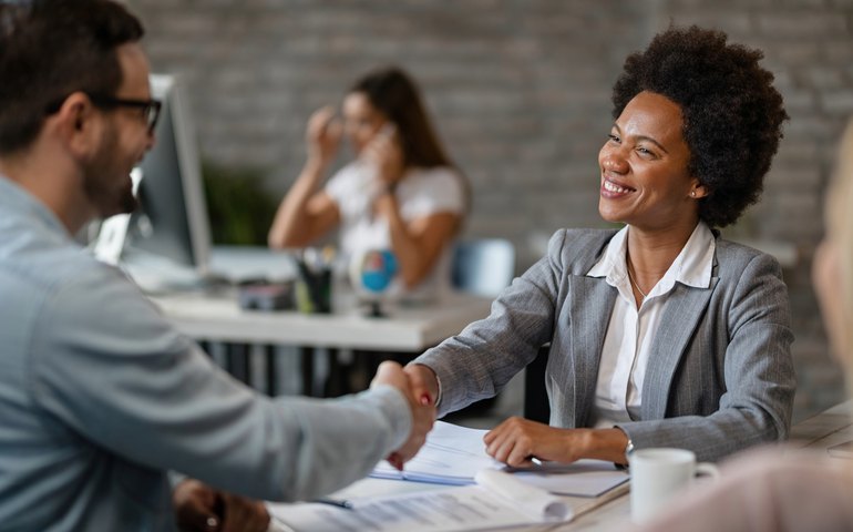Empresas de prestação de serviços crescem 71% em Alagoas e arrecadam mais de R$ 17,5 bilhões