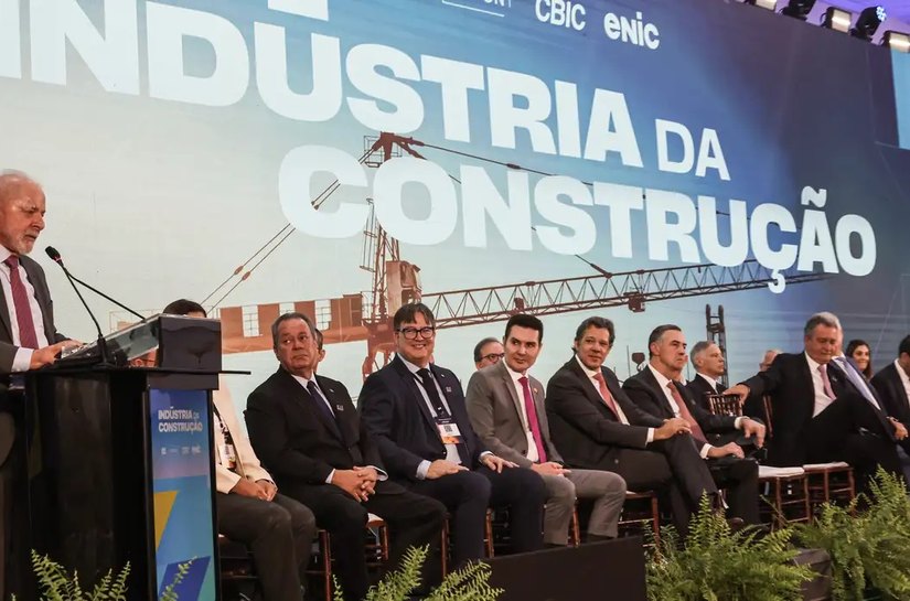 Lula defende soluções criativas para reduzir déficit habitacional no país
