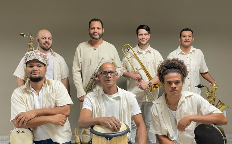 Combro Afro Alagoano leva muito batuque e mistura de ritmos para a comemoração do Dia do Frevo