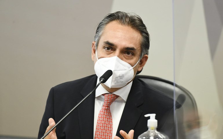 CPI da Covid: senadores abrem sessão em que gerente da Pfizer será ouvido
