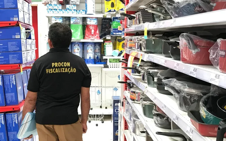 Black Friday 2023: comércio prevê recorde de R$ 4,6 bi em vendas na temporada de promoções deste ano