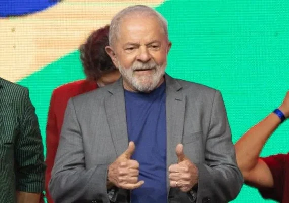 PT paga extra de R$ 100 mil a Lula e diz que valor é para aluguel de casa