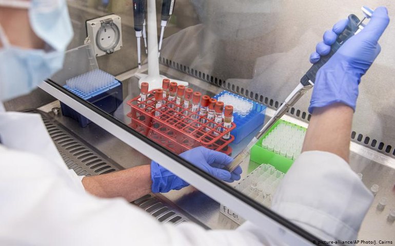 Voluntários brasileiros começam a testar vacina chinesa contra covid-19