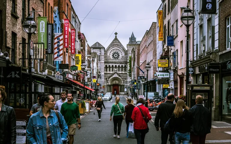 Irlanda investigará 2,4 mil denúncias de violência sexual em escolas de ordens religiosas