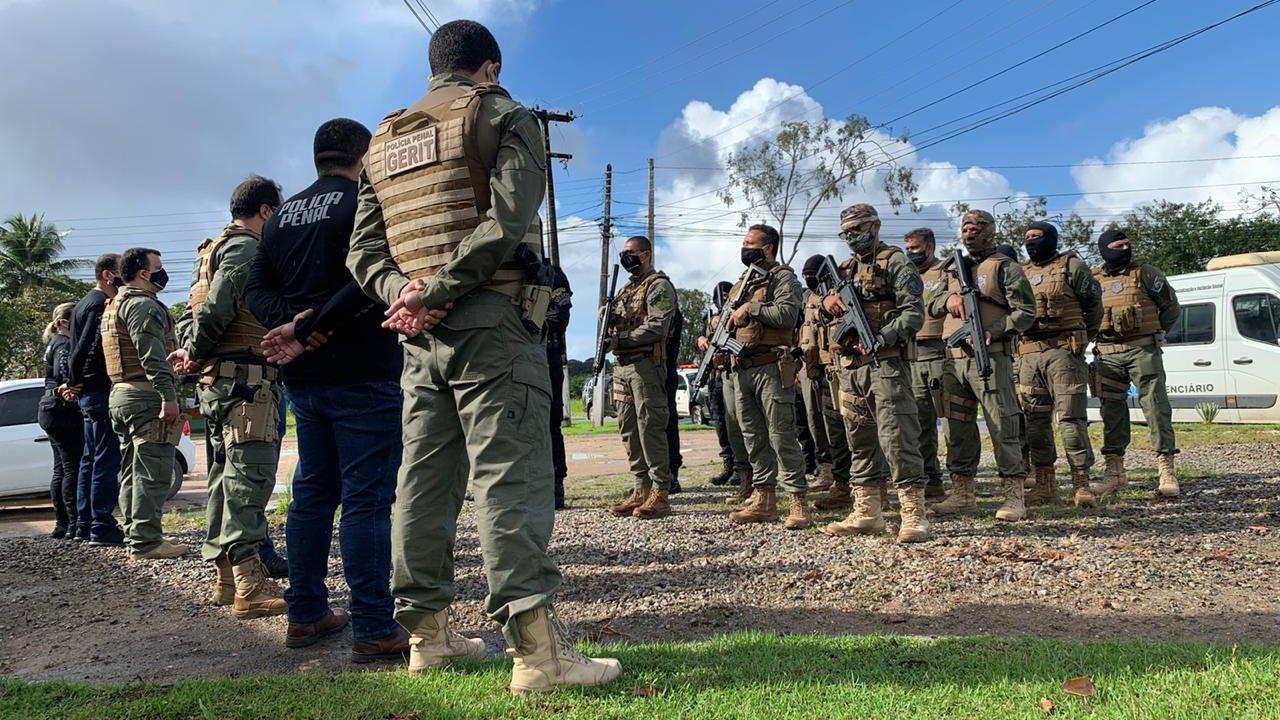 Seris transfere presos da operação “Flash Back” para o Presídio do Agreste