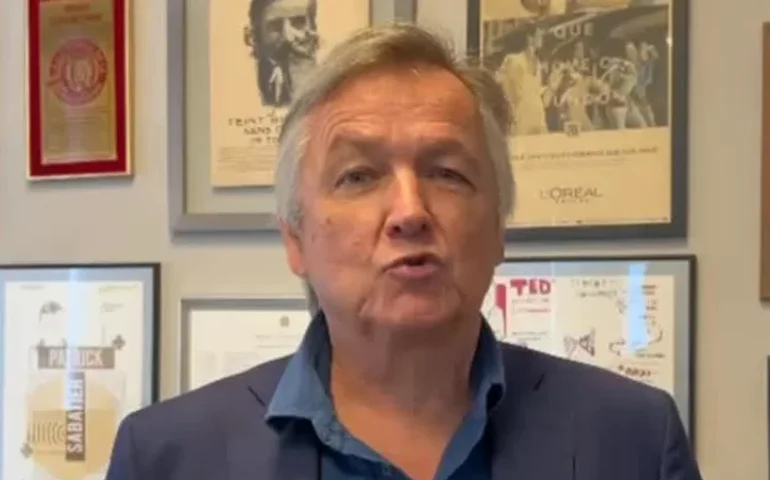 Apaixonado pelo Flamengo e pela Mangueira, diretor de Relações Institucionais da L’Oréal Brasil, Patrick Sabatier, celebra 20 anos de vida no Rio