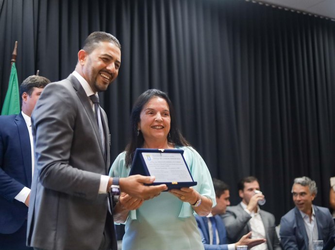 Deputada Fátima Canuto recebe Título de Cidadã Honorária de Marechal Deodoro