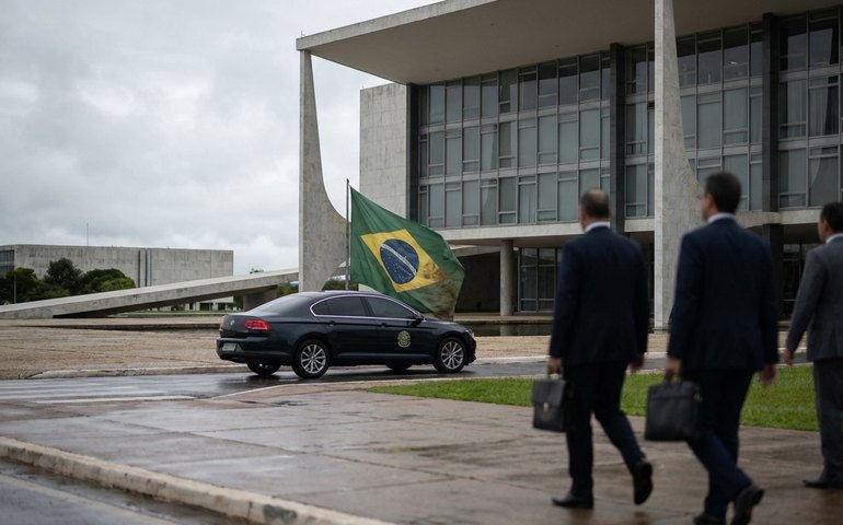 Corregedor do CNJ autoriza pagamento retroativo de quase R$ 1 bilhão a juízes do Paraná