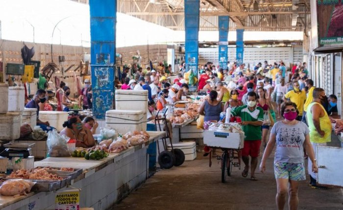 Consumidores poderão fazer suas compras nos mercados durante o feriado