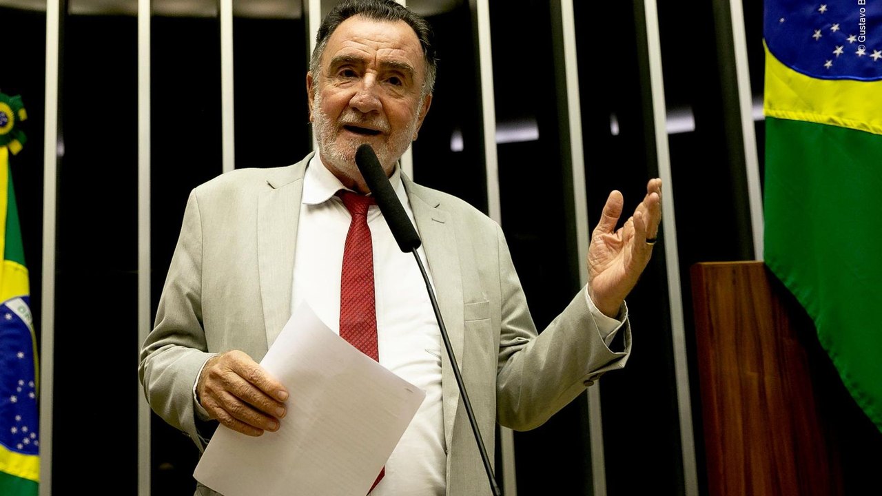 PT define Patrus Ananias como pré-candidato ao governo de MG