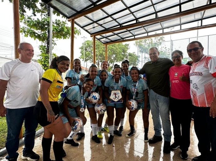 Nasa vence as Meninas da Vila e se torna campeã da 1ª edição do Torneio Futebol Feminino é Massa