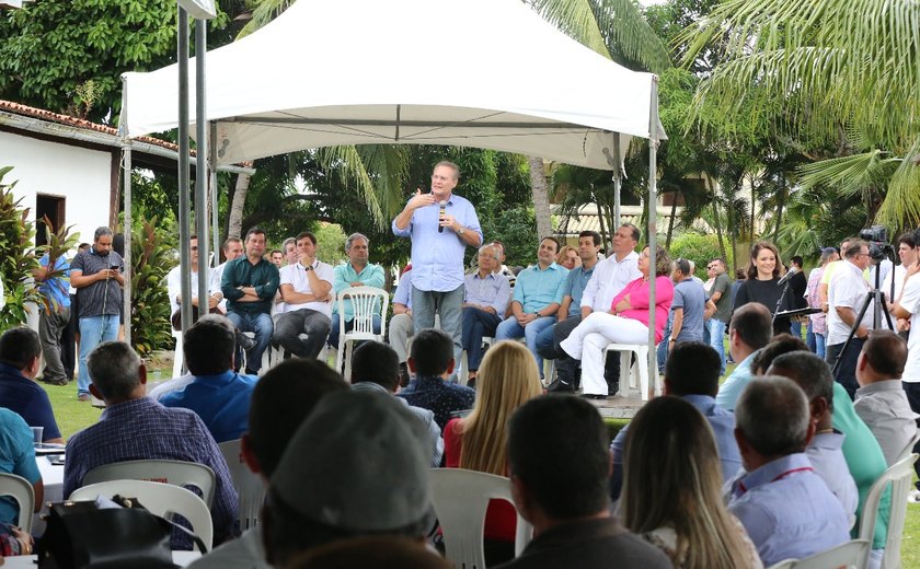 Em encontro da Uveal, Renan destaca papel do vereador para a sociedade