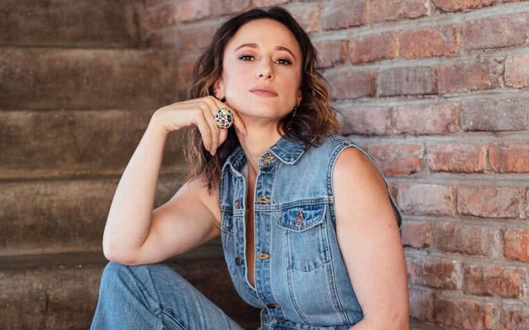 Paula Braun compartilha recuperação da Covid após isolamento: 'Peguei de uma pessoa que achava que estava resfriada'