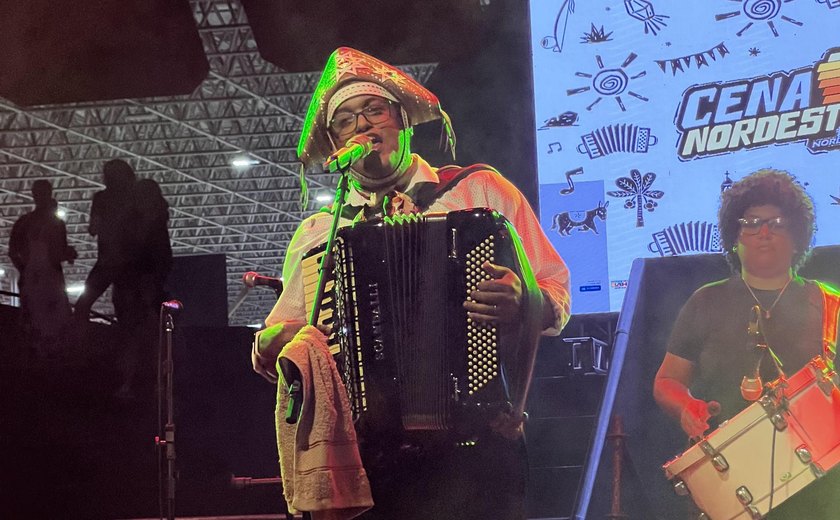 Anderson Fidellis encanta público no Cena Nordeste Festival