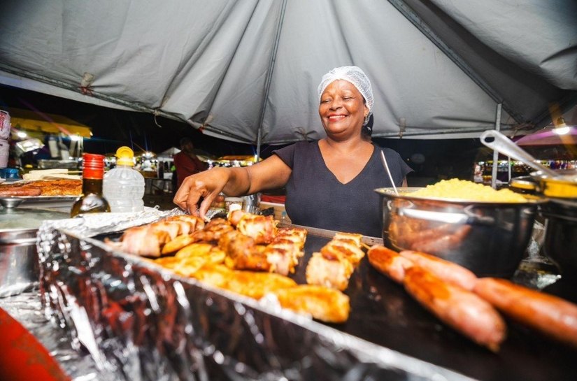 Semsc realiza sorteio de vagas para ambulantes do Massayó Verão 2026