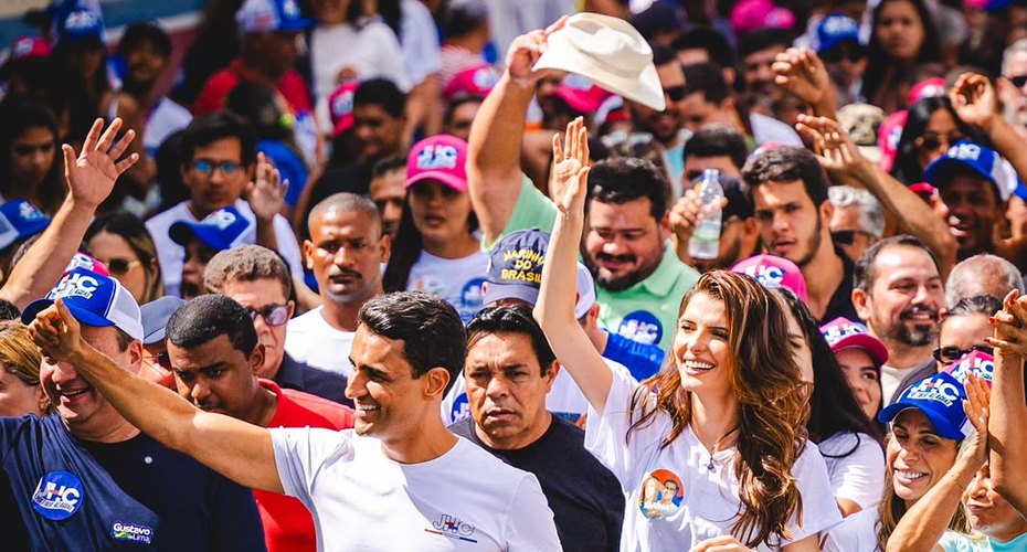 JHC percorre feira de Teotônio Vilela, ouve a população e reforça compromisso com geração de empregos no interior