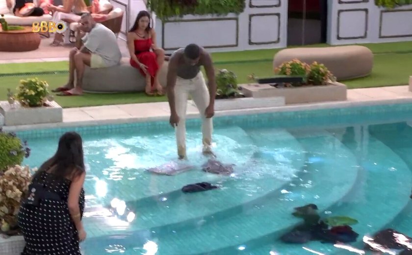Noite no 'BBB 24' com 'Sincerão' tem briga no ao vivo e roupas jogadas na piscina