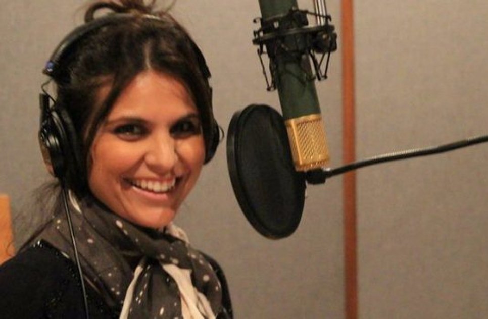 Aline Barros em estúdio - Foto: Divulgação