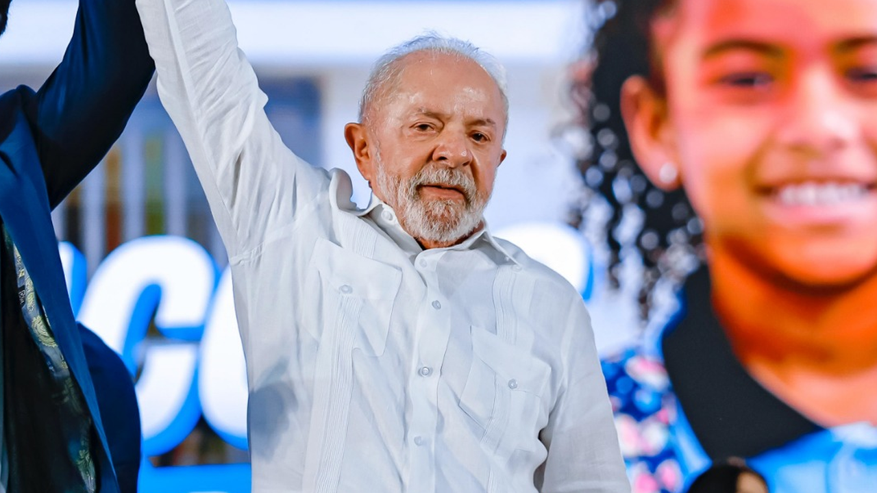 Em virada eleitoral, Lula é eleito em 2º turno e terá 4º mandato