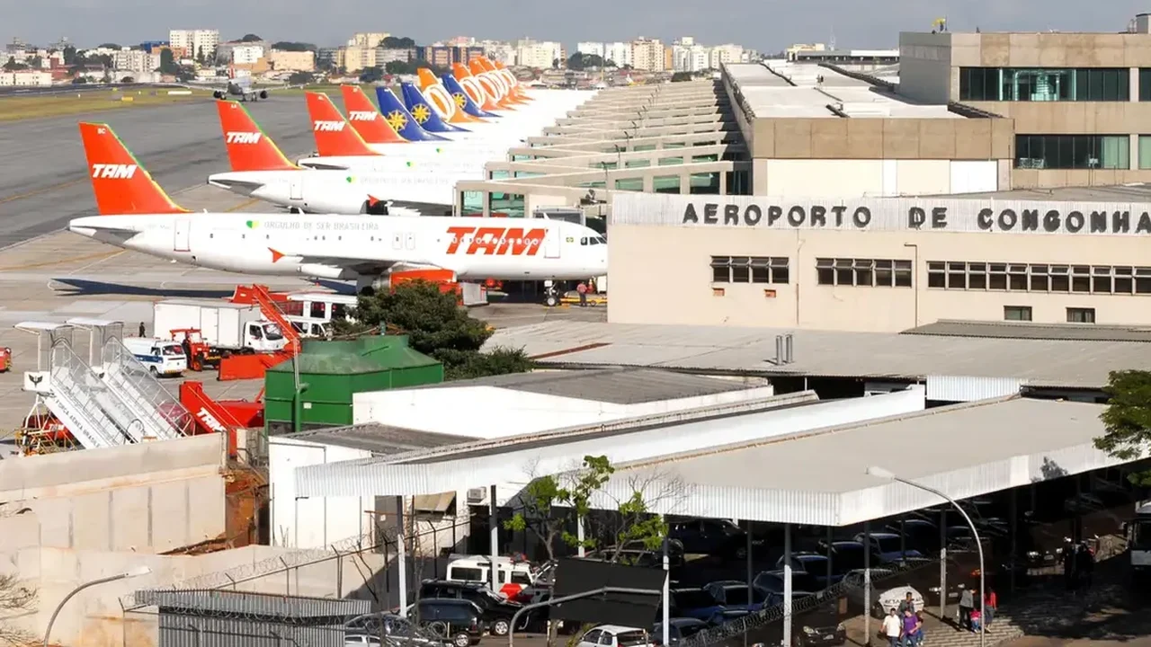 PF apreende R$ 510 mil em espécie em mala de passageira no Aeroporto de Congonhas