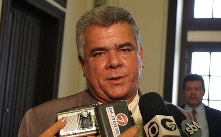 Justiça absolve deputado João Beltrão da acusação de ter mandado matar PM