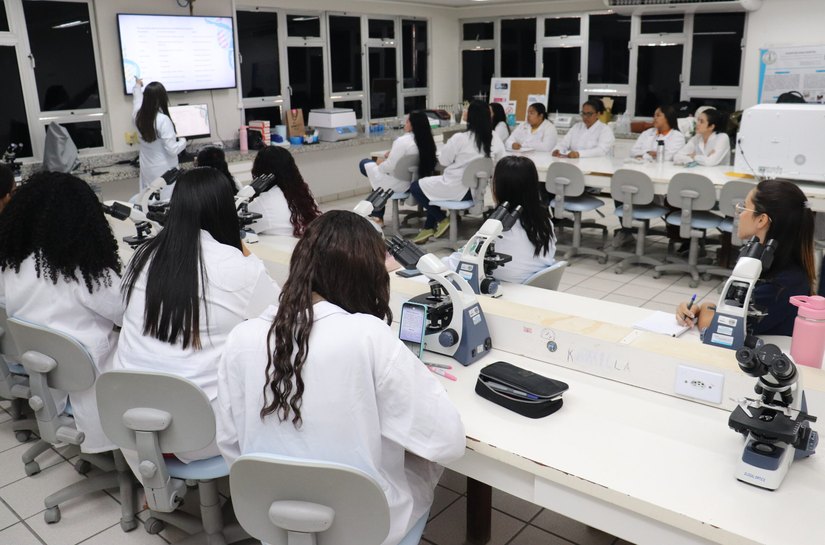 Semana Científica da Saúde leva conhecimento especializado para alunos do Senac Alagoas