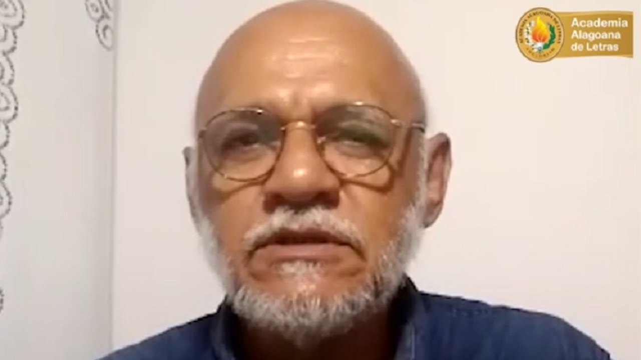 VÍDEO: Projeto a Academia Alagoana de Letras Convida; hoje com Chico de Assis
