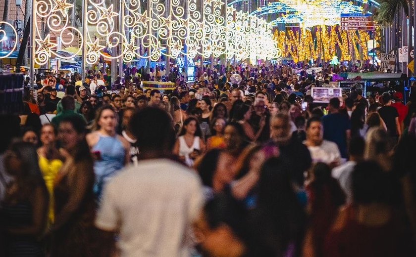 Maceioenses e turistas se encantam na abertura do Natal de Todos Nós