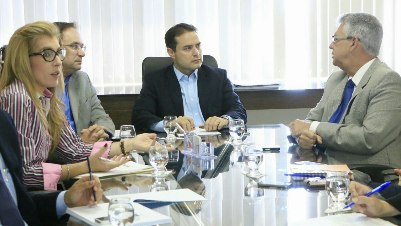 Renan Filho pretende qualificar serviço público