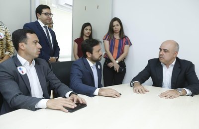 Nivaldo Barbosa visita Procuradoria Geral do Município e apresenta propostas para a advocacia pública