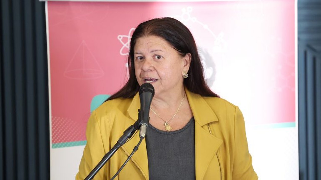 Comissão aprova projeto que obriga plano a pagar despesa de acompanhante no parto