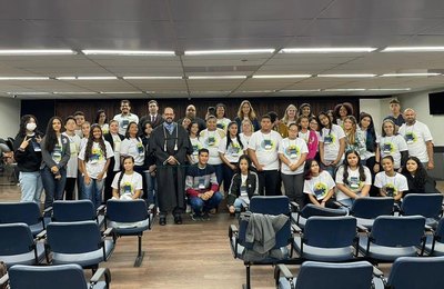 Judiciário leva alunos do ensino público para acompanhar júri popular