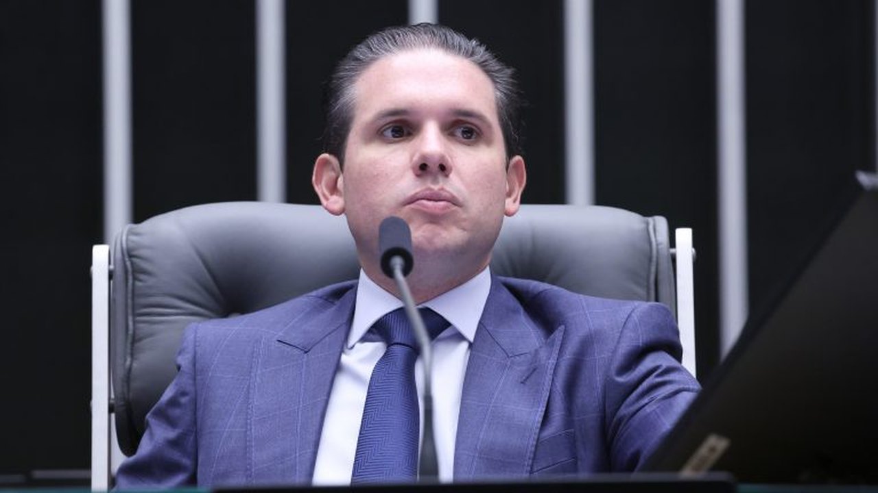 Presidente da Câmara defende soberania do país na área da saúde
