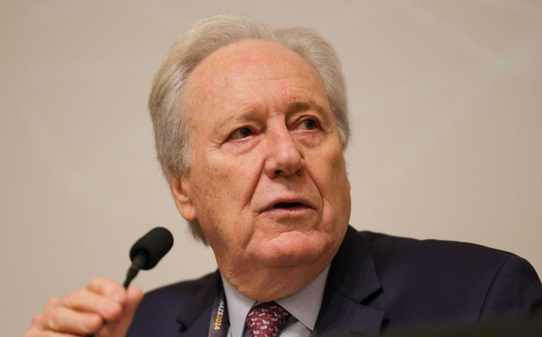 Governo entrega PEC da Segurança Pública ao presidente da Câmara