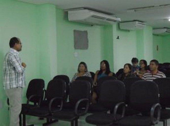 SMS prepara equipes para implantação do pré-natal masculino