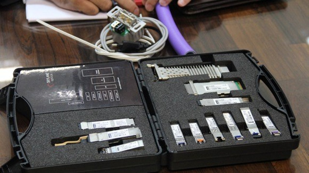 Empresa de fibra ótica conhece estrutura de pesquisa em AL